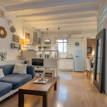 Exclusive 2 Bedroom Apartment In The City Center Барселона Екстериор снимка